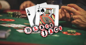 Rút hay dừng khi chơi bài Blackjack rất quan trọng